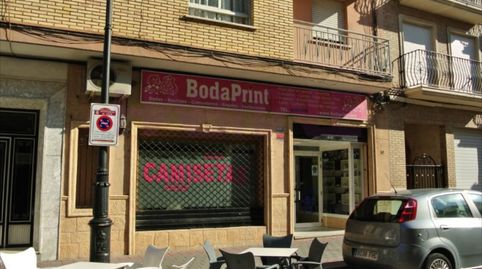 Bajo comercial bien situado.