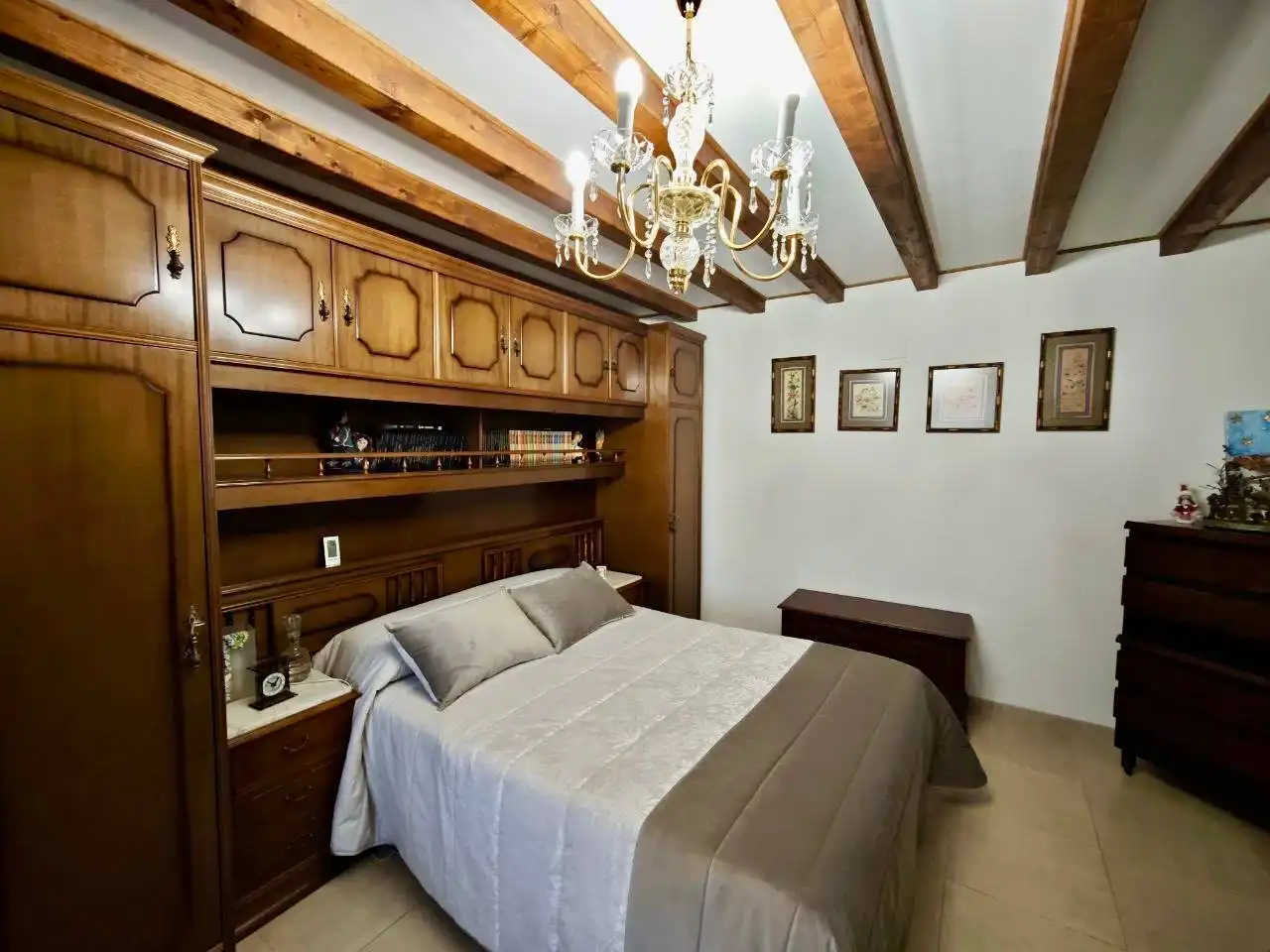 Dormitori de Casa adosada en venda en Rebolledo de la Torre amb Calefacció, Parquet i Moblat
