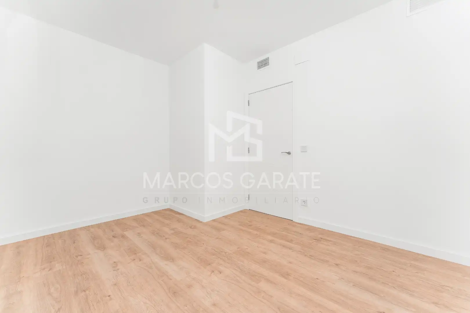 Casa con terraza en venta en Avinguda Marca Hispànica, imagen 33