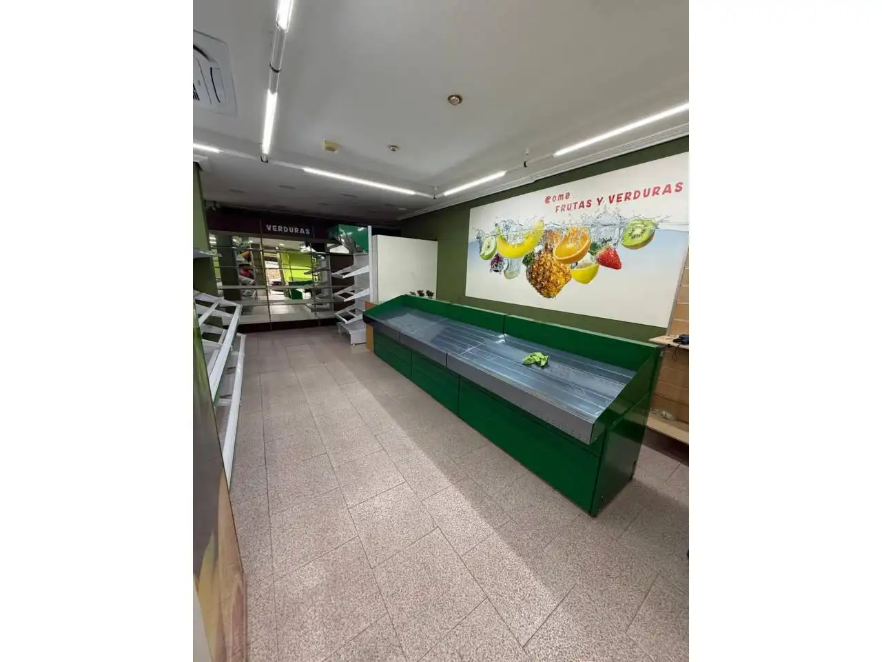 Local comercial en venda a Úbeda, imagen 4