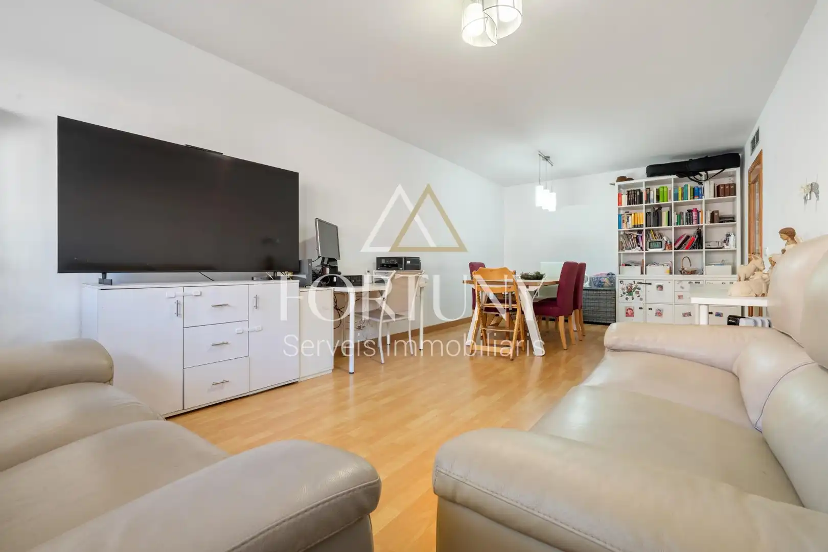 Wohnzimmer von Wohnung zum Verkauf in Reus mit Privatgarten, Parkett und Terrasse