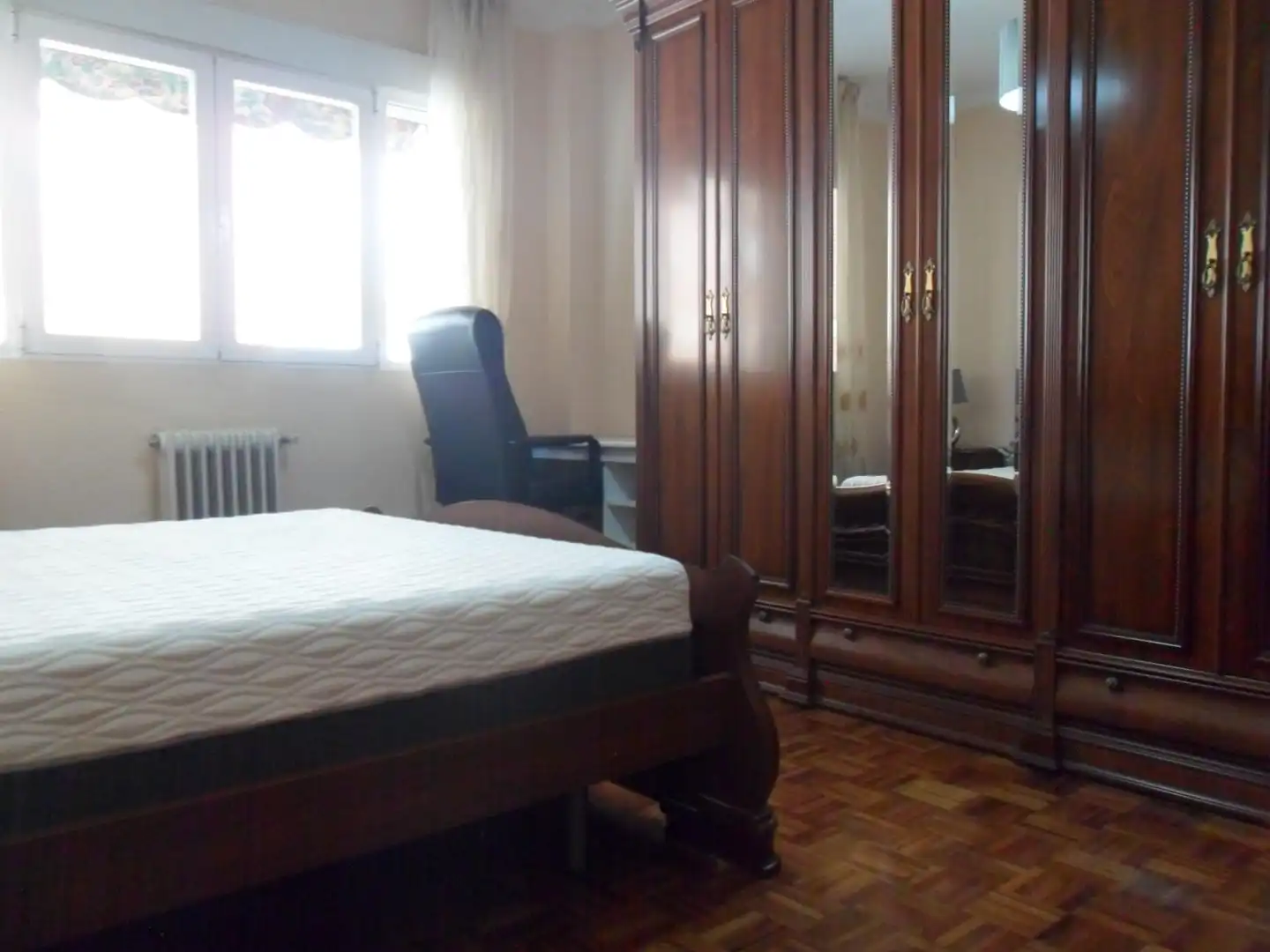 Habitación de Piso de alquiler en Granada con Aire acondicionado, Calefacción y Terraza