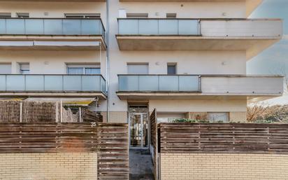 Vista exterior de Pis en venda en Girona Capital amb Calefacció, Parquet i Piscina