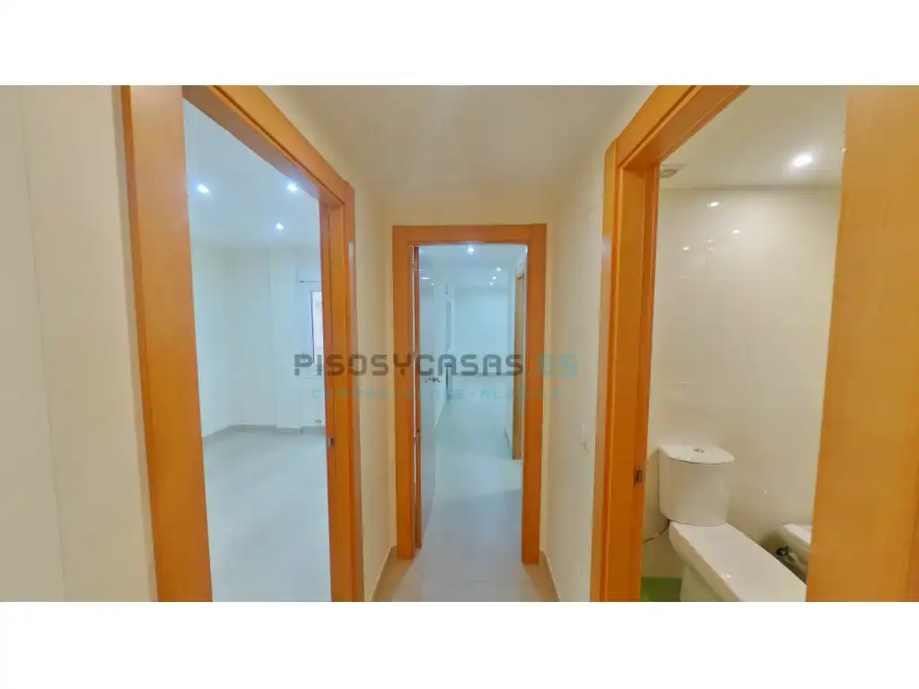 Flat for sale in Tauste  with Air Conditioner, Oven and Washing machine