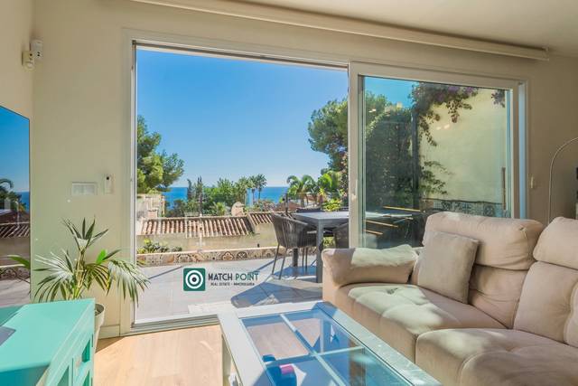 Dúplex en Venta en Calle Tropicana en Las Palomas