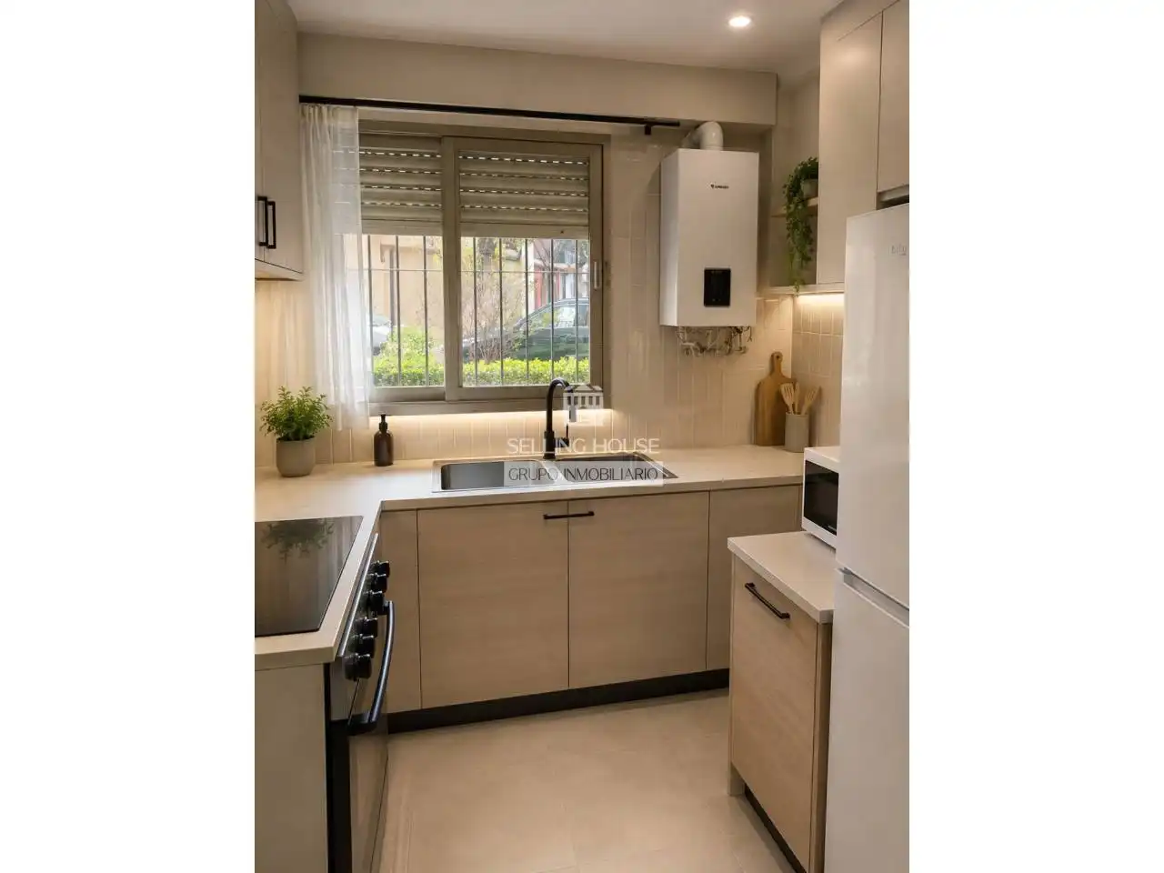 Kitchen of Flat for sale in Valencia
