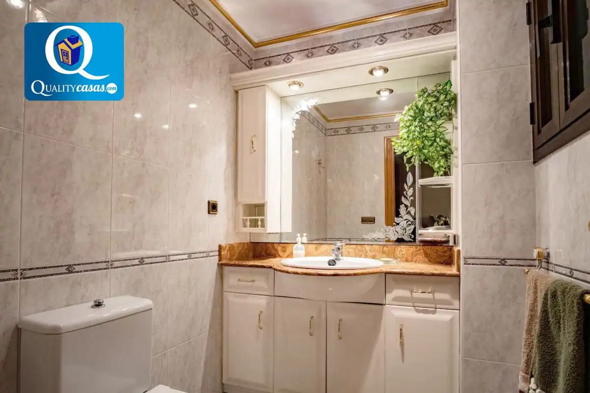 Baño de Casa o chalet en venta en Novelda con Aire acondicionado, Calefacción y Terraza