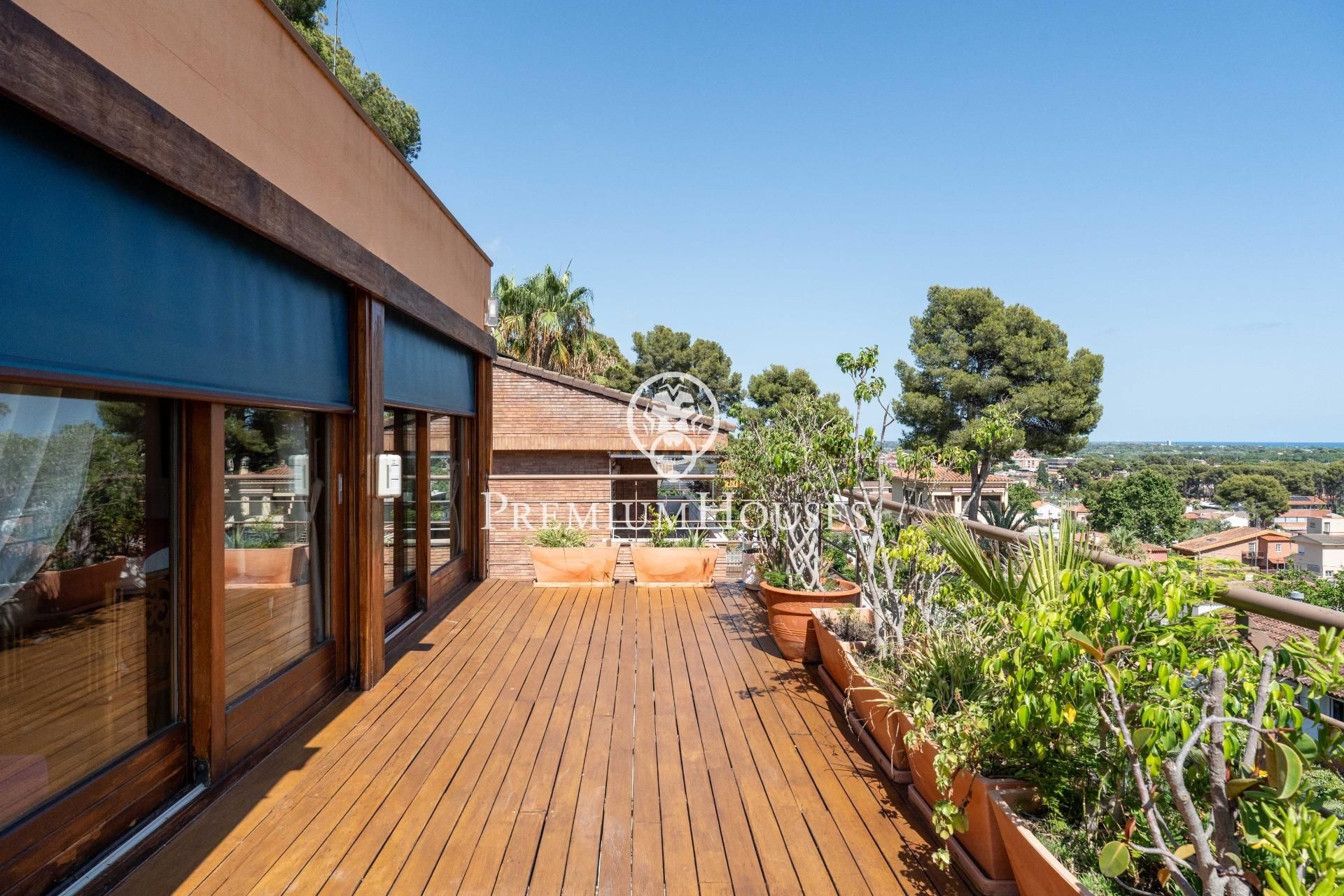 Terraza de Casa o chalet en venta en Castelldefels con Aire acondicionado, Calefacción y Jardín privado