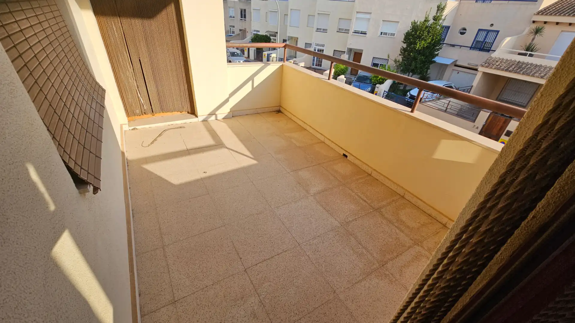 Terrassa de Casa adosada de lloguer en El Campello amb Terrassa, Traster i Moblat