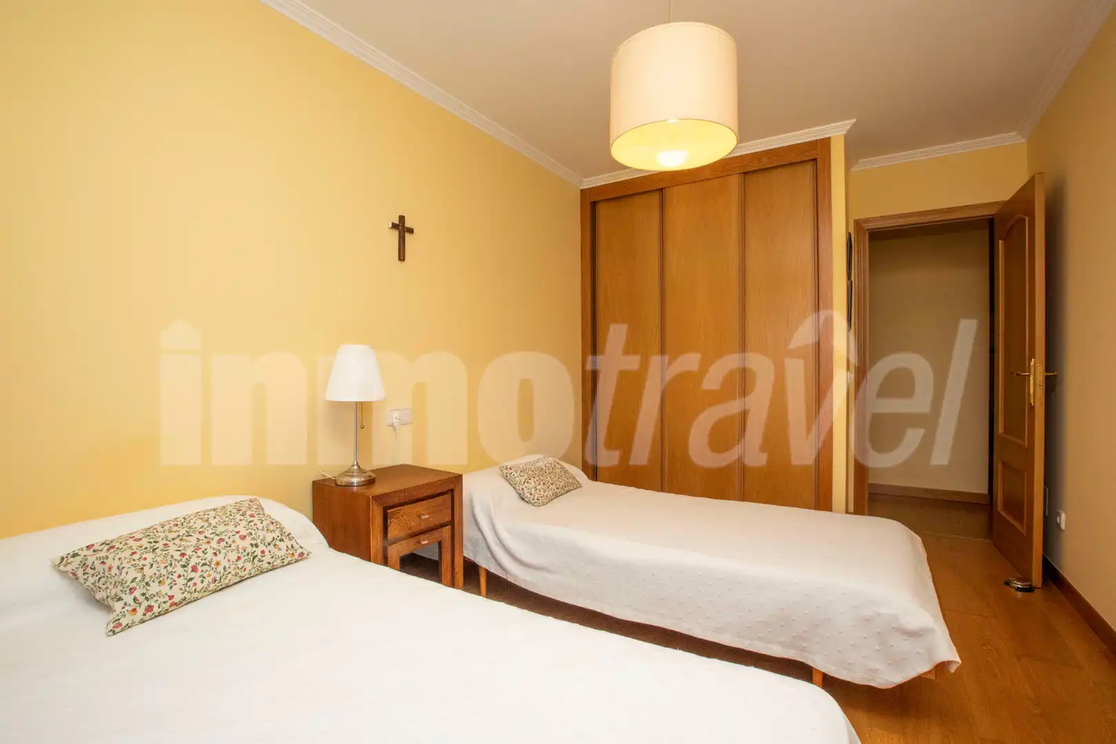 Habitación de Apartamento en venta en Sanxenxo con Parquet, Terraza y Trastero