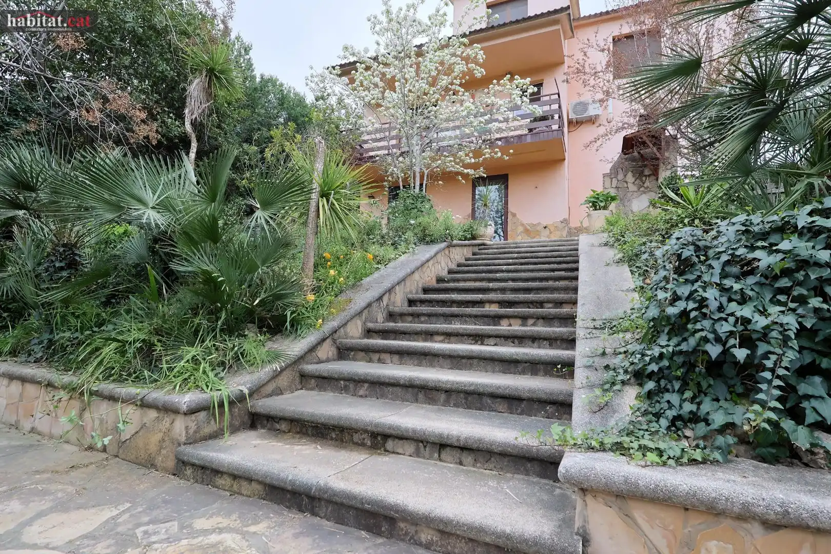 Casa con terraza en venta en Canyelles, imagen 3