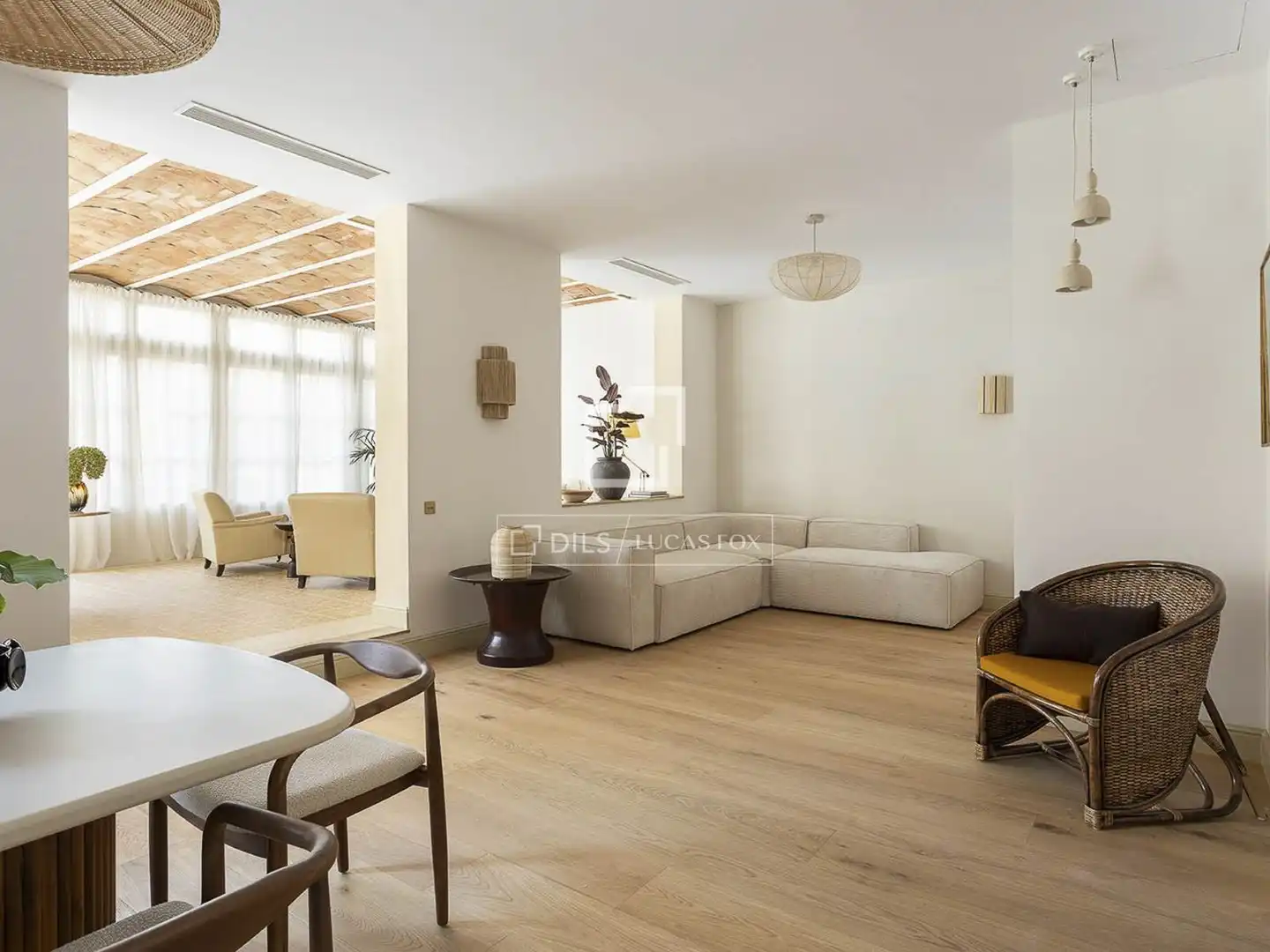 Living room of Flat for sale in Barcelona  with Air Conditioner, Heating and Parquet flooring