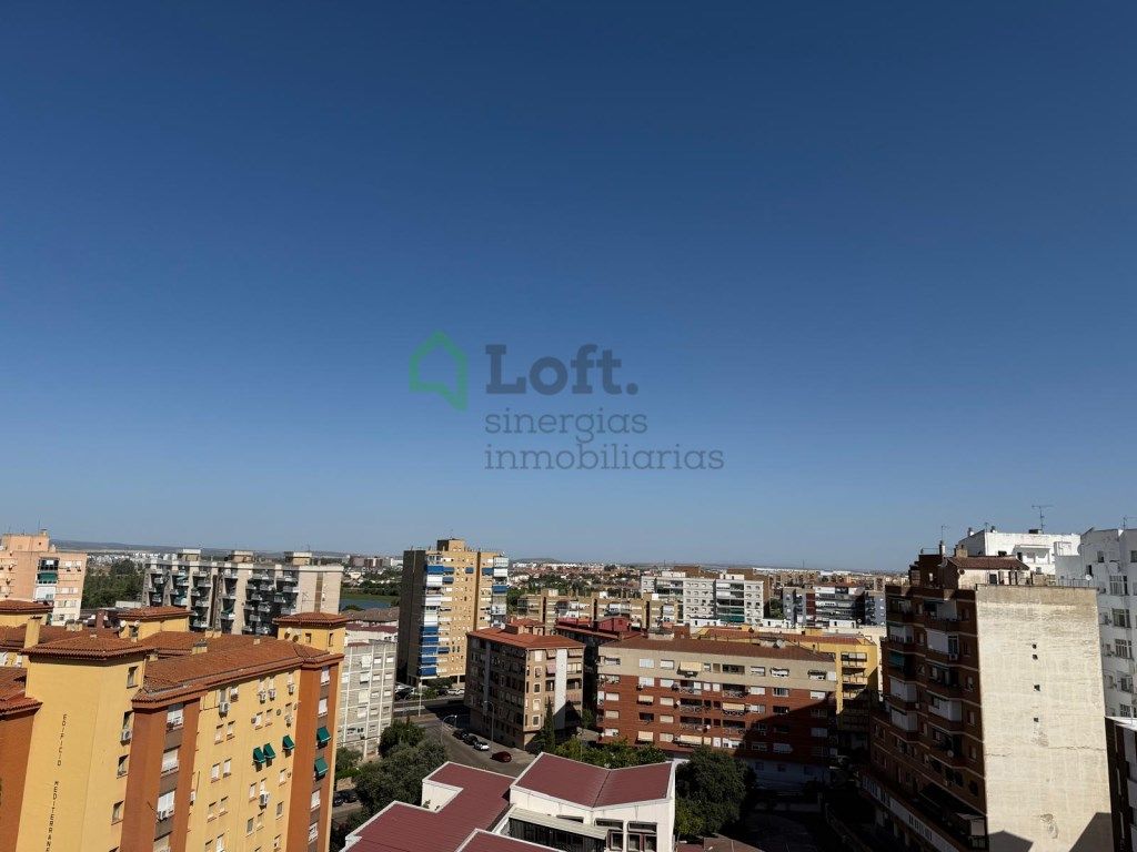 Piso en venta en Santa Marina, Badajoz Capital