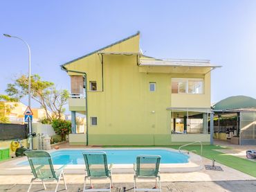 Villa mit Balkon zum Verkauf in CAMI SERRADAL