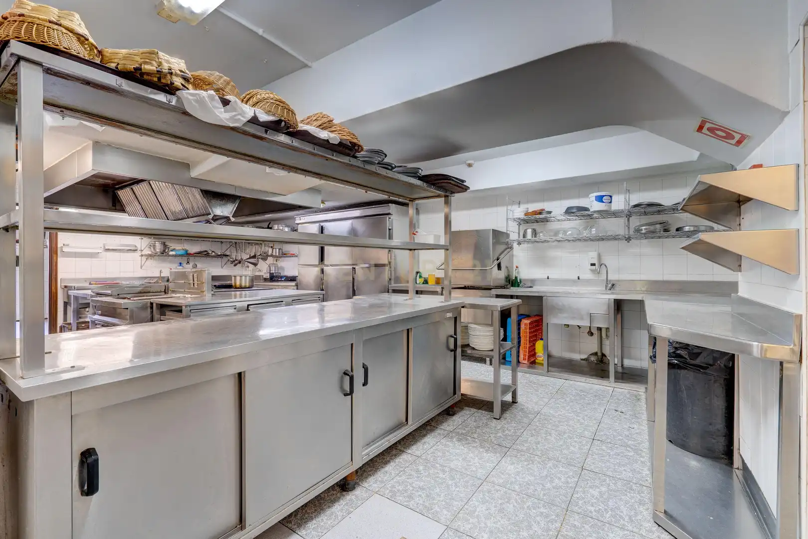 Kitchen of Commercial properties for sale in Deba  with Air Conditioner