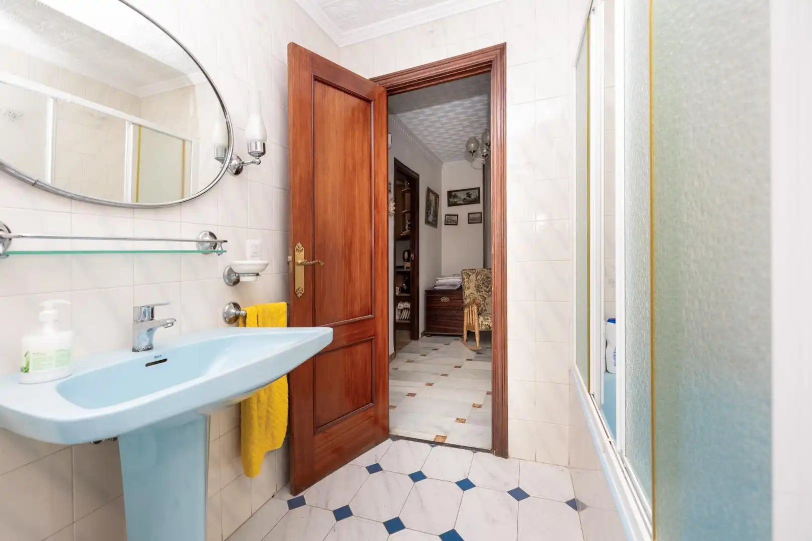 Bathroom of Houses for sale in Dúdar