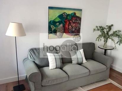 Living room of Flat to rent in  Sevilla Capital  with Air Conditioner and Balcony