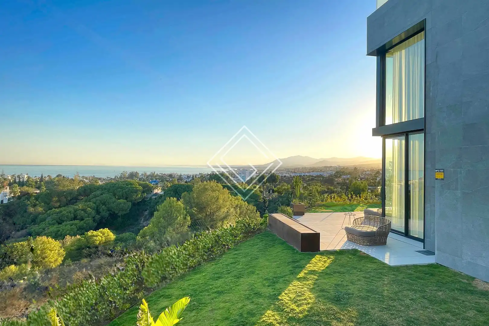 Chalet con piscina en venta en Río Real - Los Monteros, imagen 8