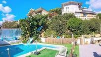 Swimming pool of House or chalet for sale in Algeciras  with Heating, Terrace and Swimming Pool