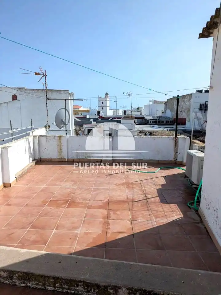 Vista exterior de Planta baja en venta en Rota con Trastero