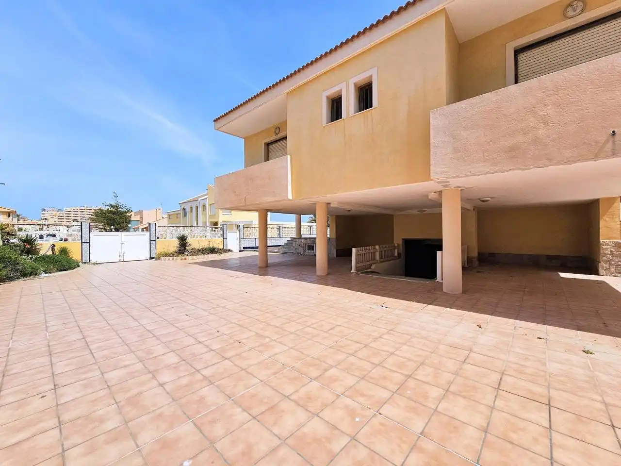 Exterior view of Houses for sale in La Manga del Mar Menor  with Private garden, Terrace and Furnished