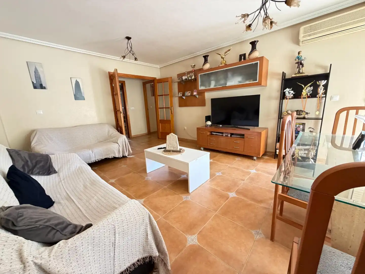 Sala de estar de Piso en venta en Águilas con Aire acondicionado, Terraza y Trastero