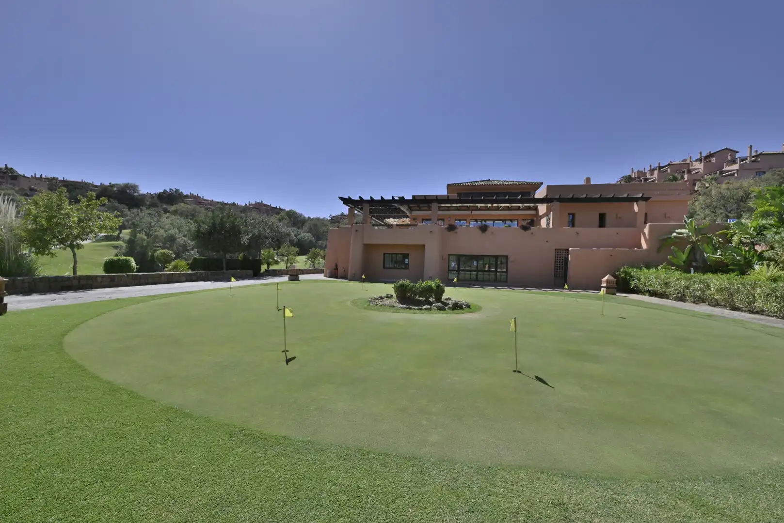 Jardín de Ático en venta en Ojén con Aire acondicionado, Terraza y Trastero