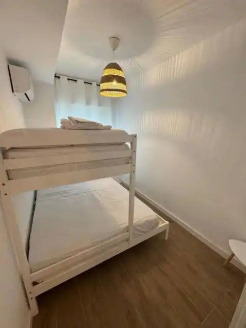 Schlafzimmer von Wohnungen zur Miete in Vélez-Málaga mit Gemeinschaftspool