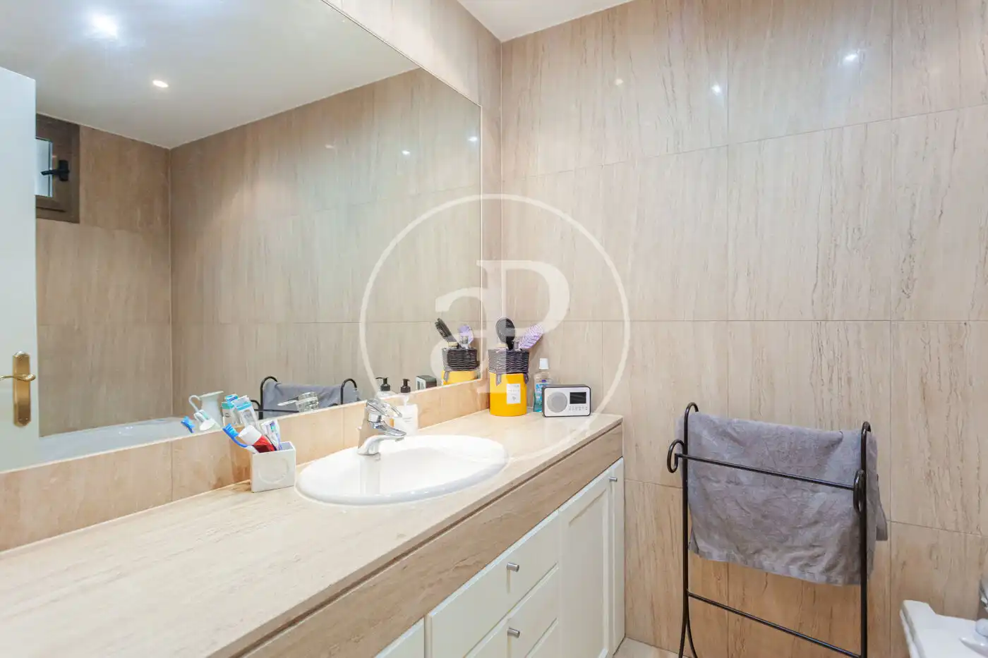 Badezimmer von Wohnung zum Verkauf in Majadahonda mit Klimaanlage, Heizung und Privatgarten