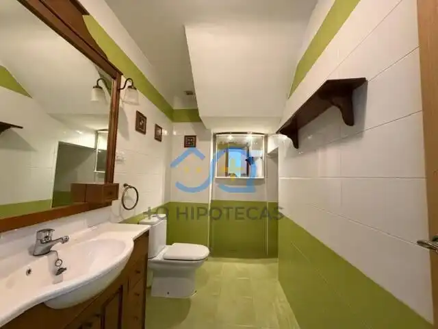 Bathroom of Attic for sale in Yuncos  with Air Conditioner, Heating and Terrace