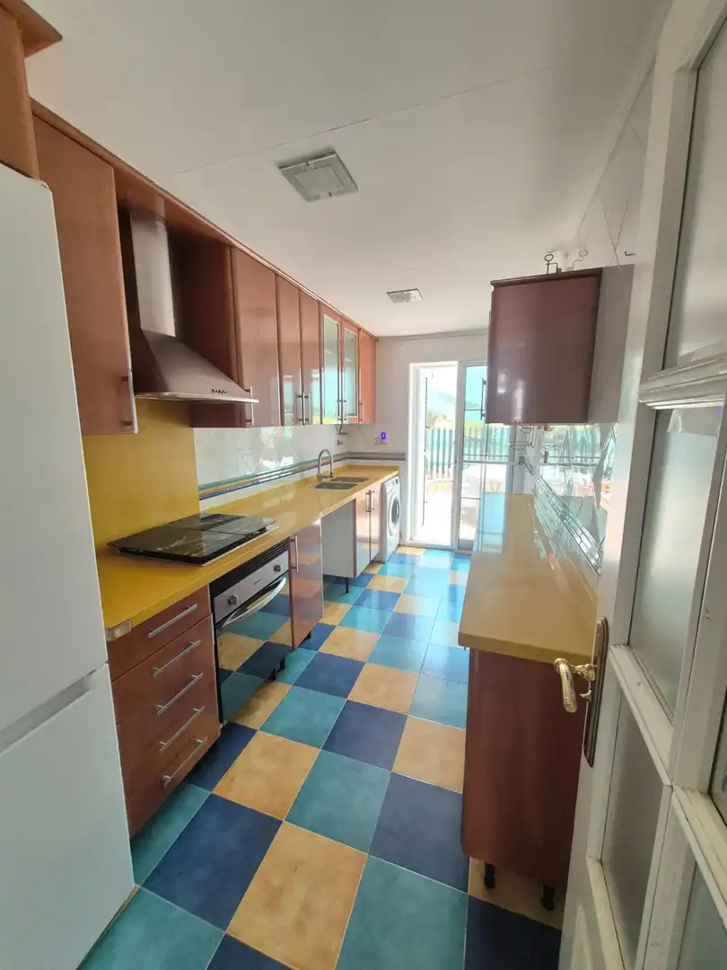 Cocina de Casa adosada de alquiler en Manises con Aire acondicionado, Terraza y Amueblado