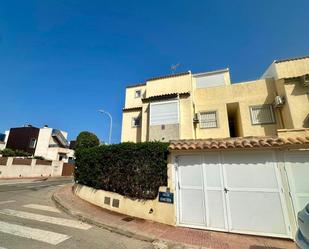 Exterior view of Single-family semi-detached for sale in Torrevieja  with Air Conditioner and Terrace