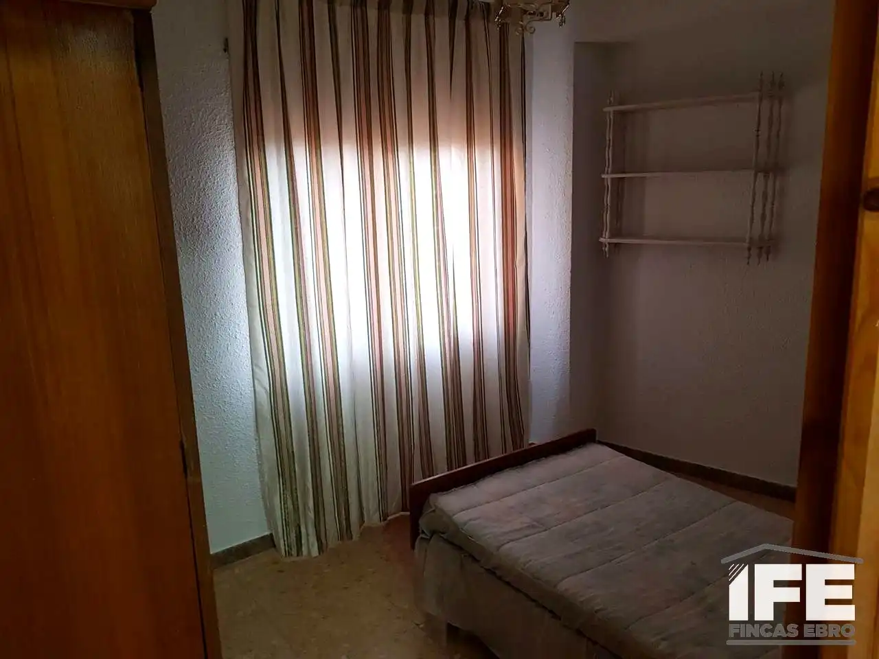 Habitación de Casa o chalet en venta en Alagón con Amueblado
