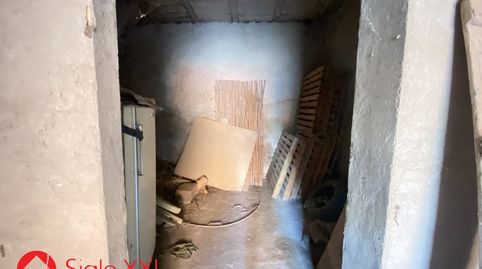 CASA EN SANT JOAN DE MORÓTe presentamos esta grandiosa casa esquinera de 550m2 construidos y dos plantas. En la planta baja encont, imatge 3