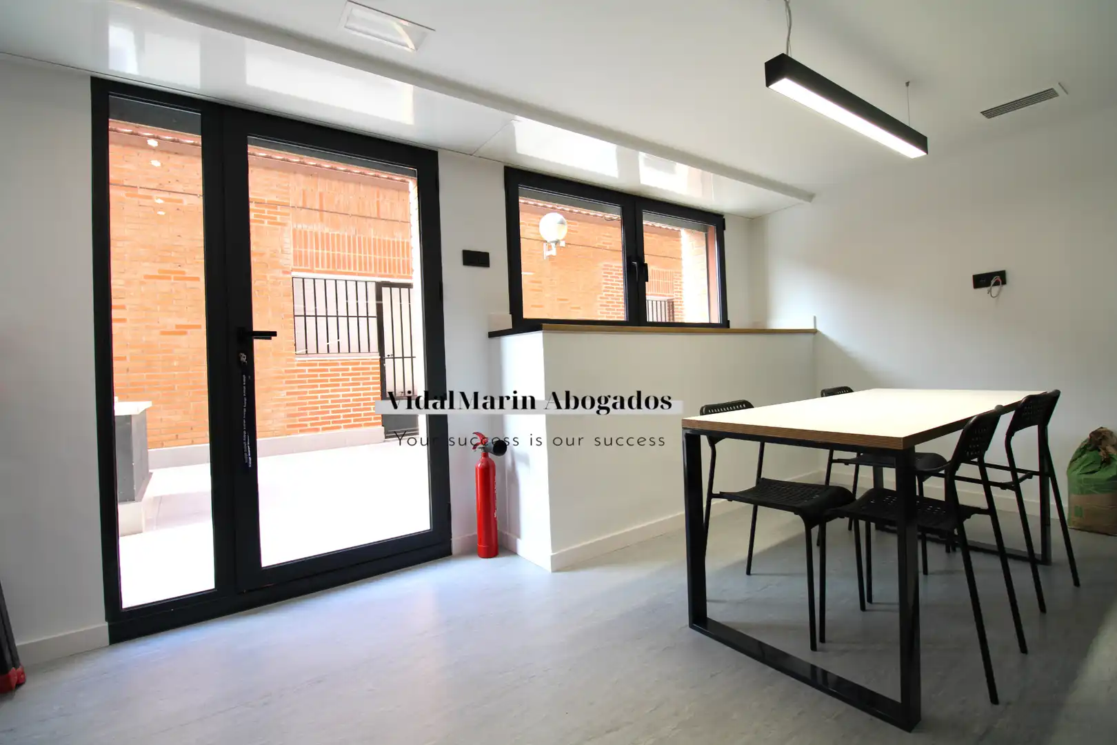 Oficina de alquiler en Sant Joan d'Alacant con Aire acondicionado, Amueblado y Internet