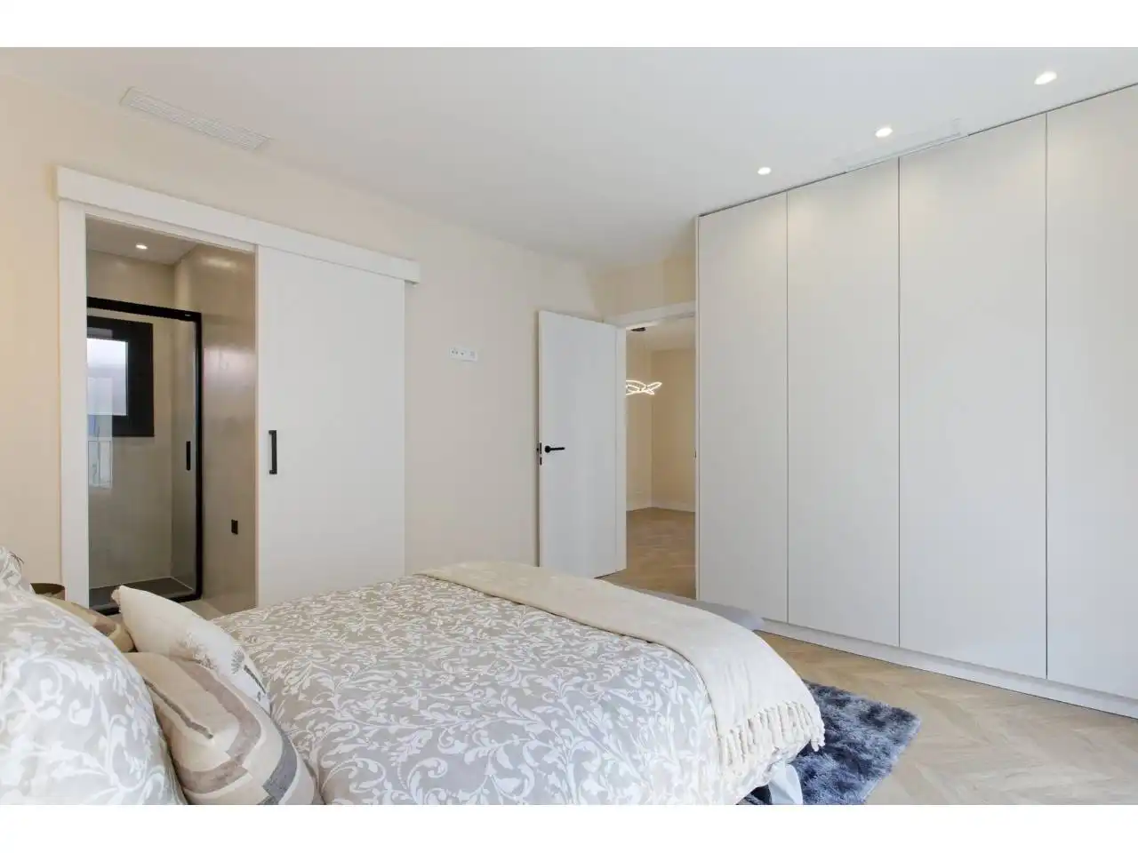 Dormitori de Apartament en venda en Barcelona amb Aire condicionat, Calefacció i Parquet