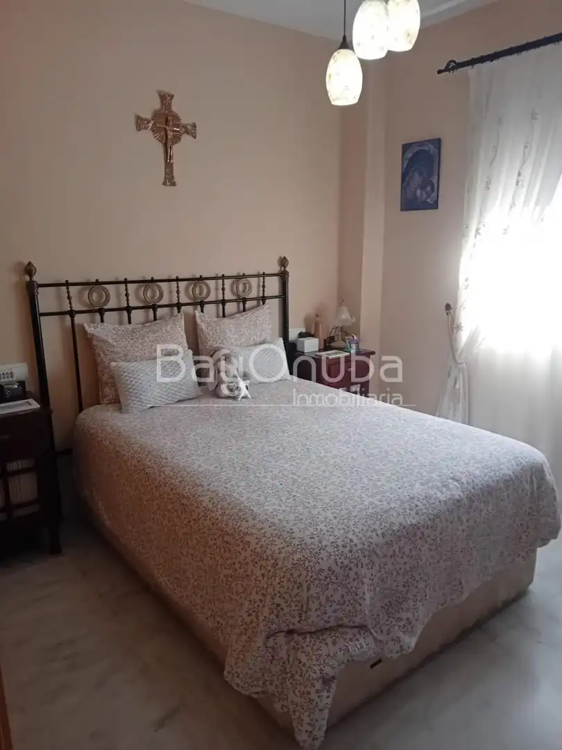 Habitación de Casa adosada en venta en Huelva con Trastero y Piscina