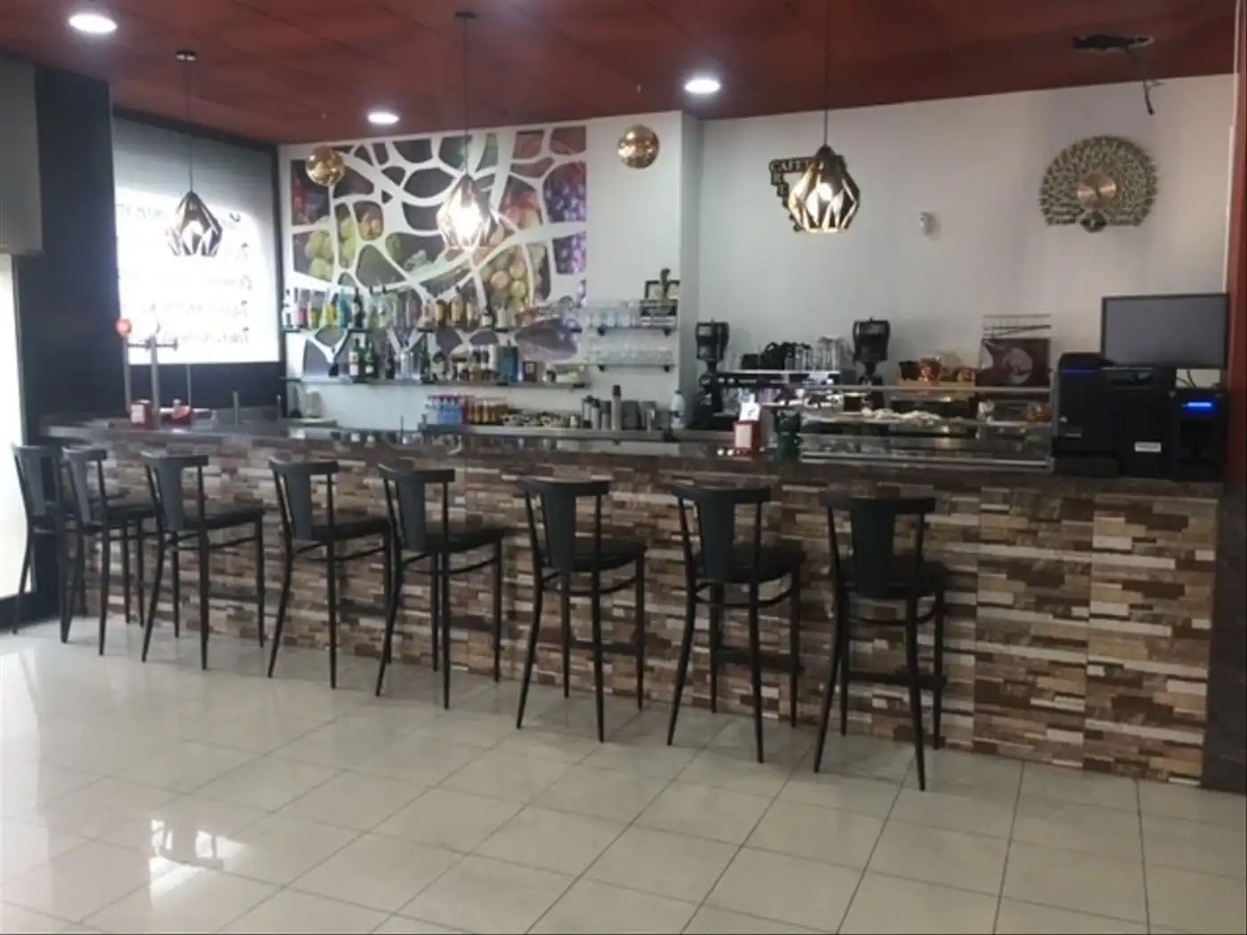 Local en traspaso en Manresa con Aire acondicionado, Calefacción y Amueblado