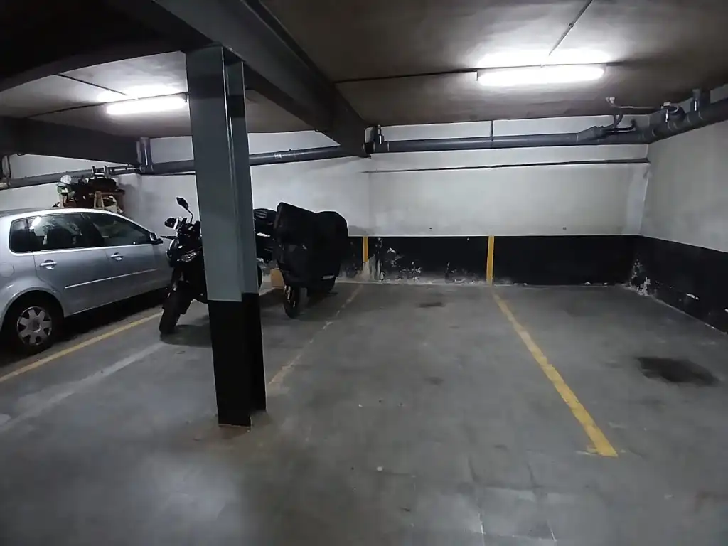 Garaje en venta en Calle Ignasi Iglesias, Poble Nou