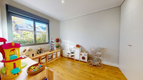 Foto 3 von Einfamilien-Reihenhaus zum Verkauf in Calle Cabo Estaca de Bares, 5, El Olivar de Mirabal, Boadilla del Monte