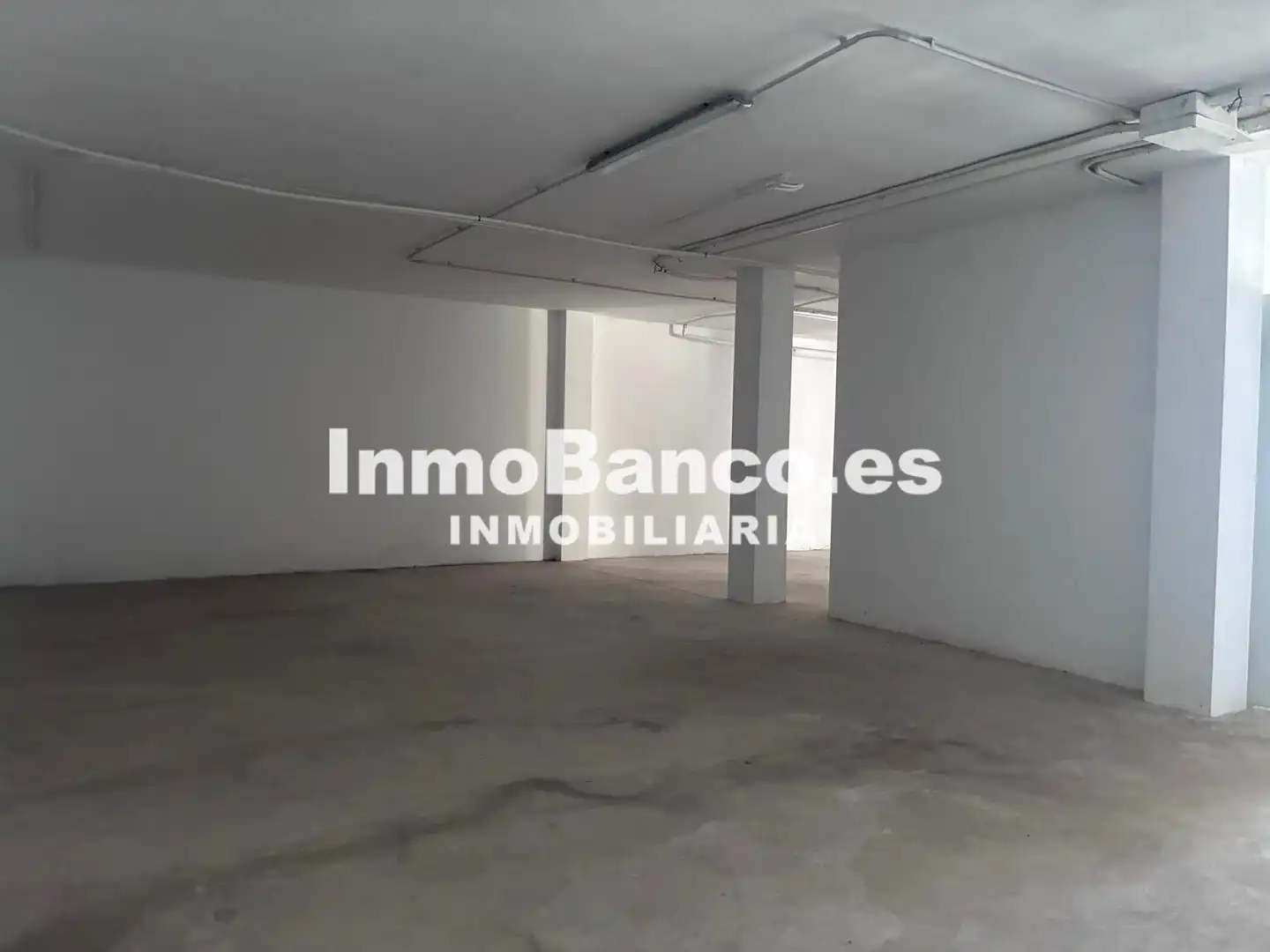 Houses for sale in Montserrat  with Private garden and Terrace