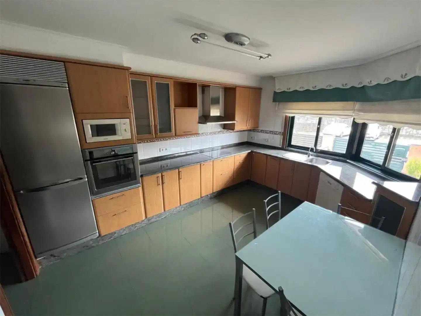Cocina de Casa adosada en venta en Nigrán con Aire acondicionado