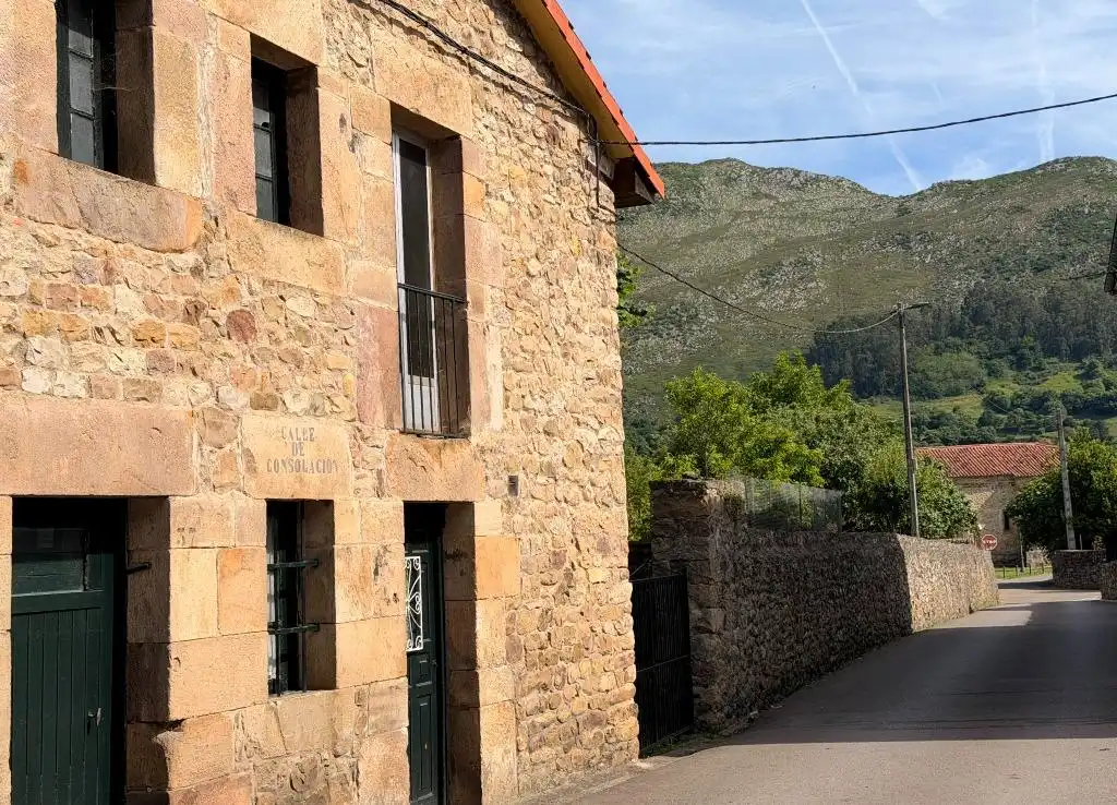 Exterior view of Houses for sale in San Felices de Buelna  with Heating, Private garden and Storage room