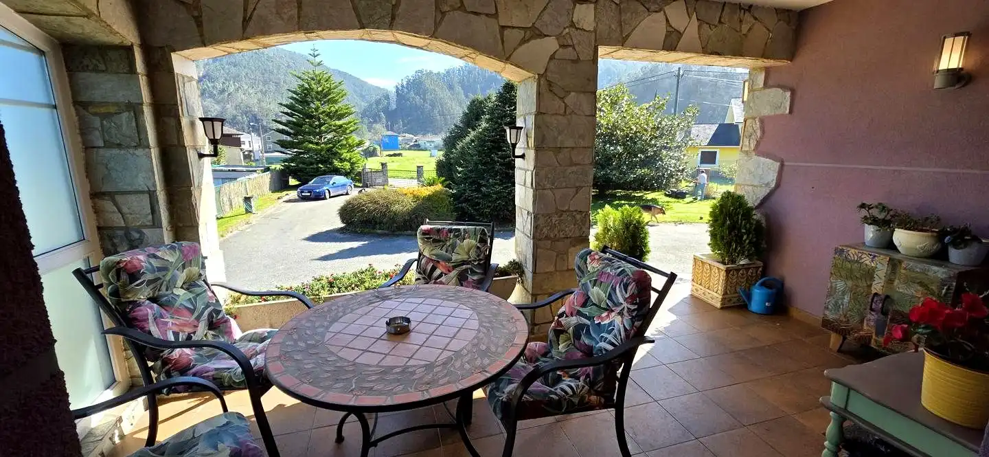 Terrace of Houses for sale in Valdés - Luarca  with Heating, Private garden and Parquet flooring