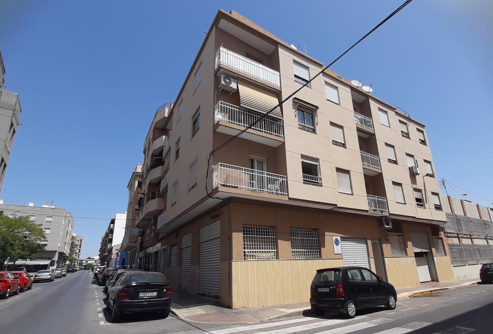Vista exterior de Local en venda en Elche / Elx