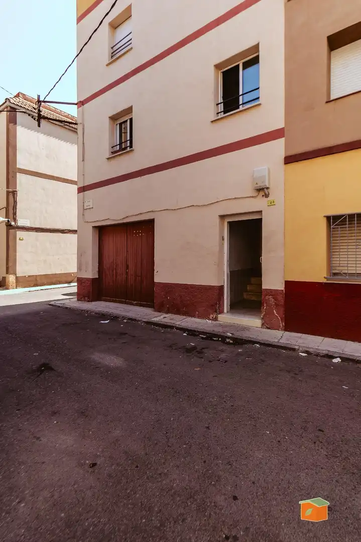 Vista exterior de Piso en venta en Tortosa con Parquet, Terraza y Trastero