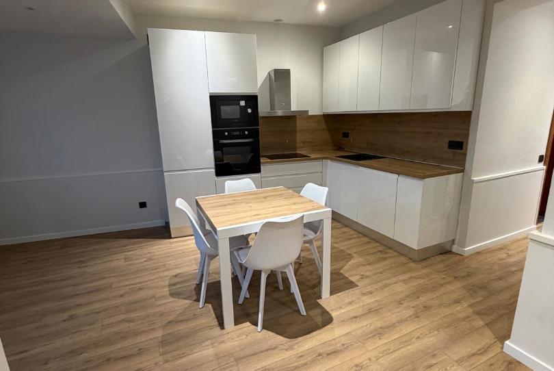 Photo 1 of Planta baja for sale in Carrer de Laureà Miró, 64, Centre - Can Nadal, Barcelona