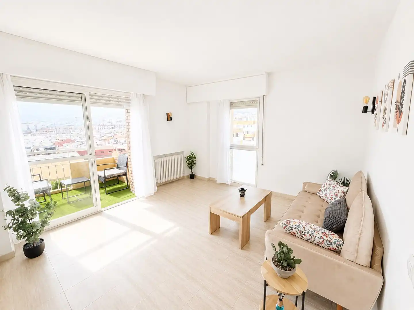 Sala de estar de Apartamento en venta en Benalmádena con Aire acondicionado, Terraza y Amueblado