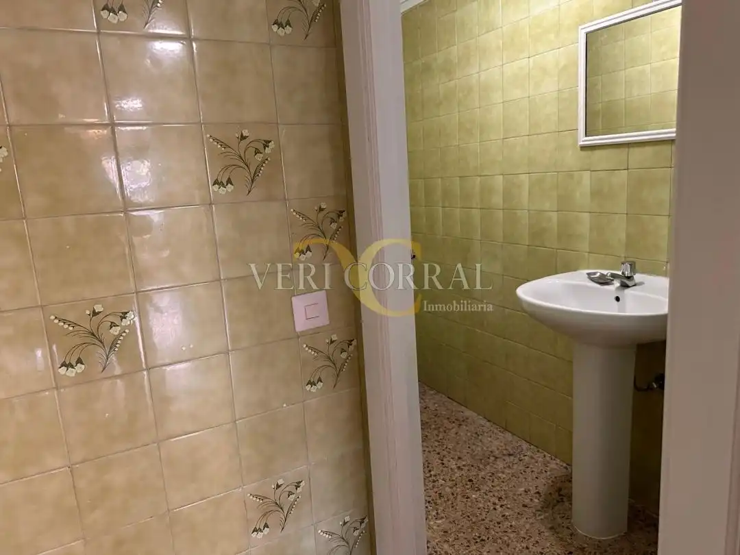 Local comercial en venda a Calle Favila 1, imagen 10