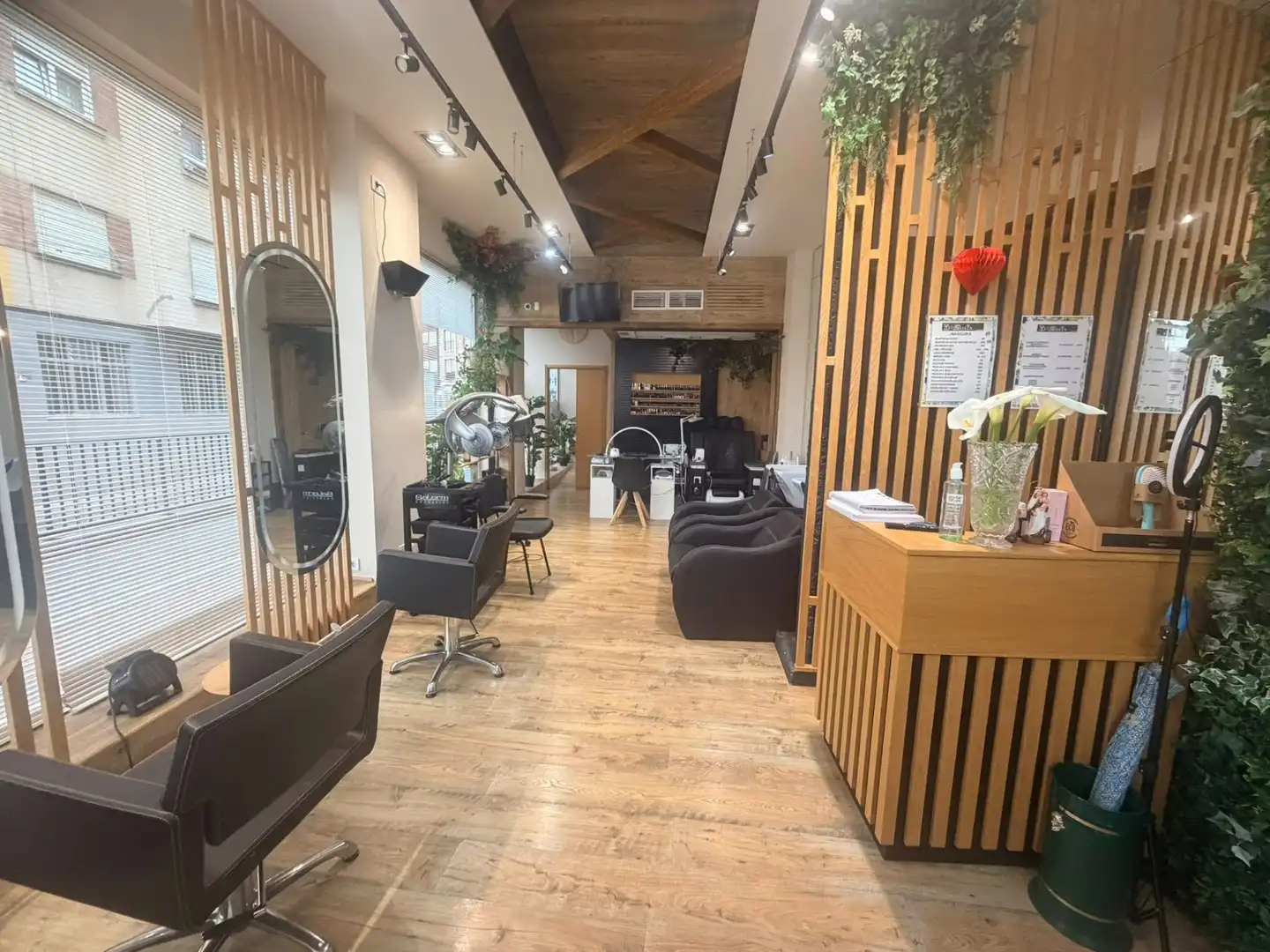 Local en traspaso en Torrelavega  con Aire acondicionado, Parquet y Amueblado